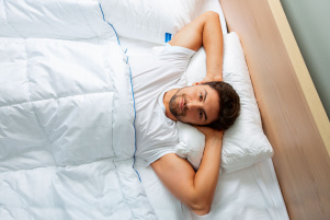 5 способов быстро заснуть в жару